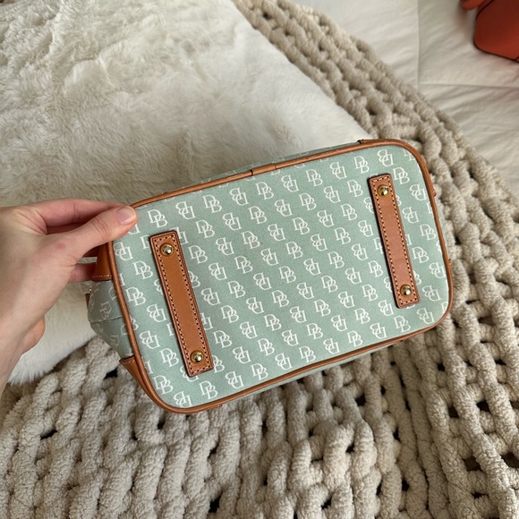 🦋SOLD🦋 Dooney & Bourke | Charlie Satchel | Spearmint Hand Bag - Picture 10 of 11